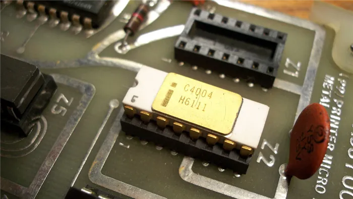 Как был разработан первый процессор - Intel 404?