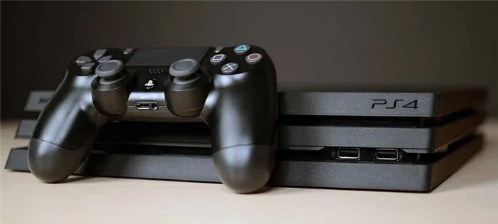 Наружные лица PS4 Pro - лицевая сторона и геймпад
