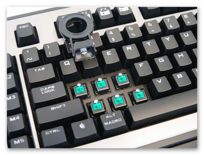 Снятие крышки механической клавиатуры для полной разборки механической клавиатуры